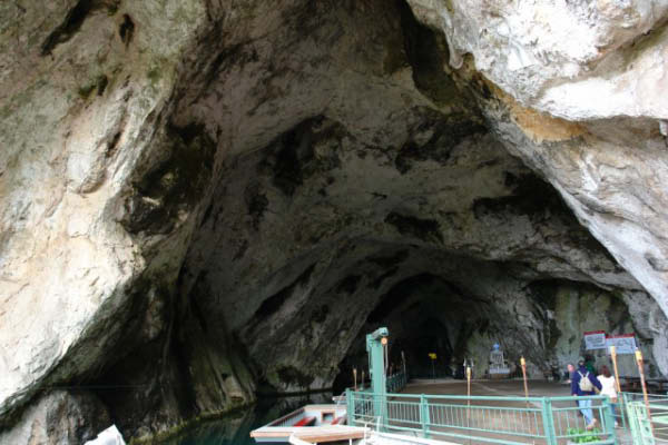 grotte pertosa